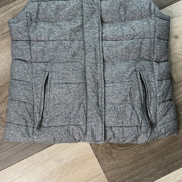 Banana Republic Gray Novelty Marled Sherpa Puffer Vest - Picture 3 of 11